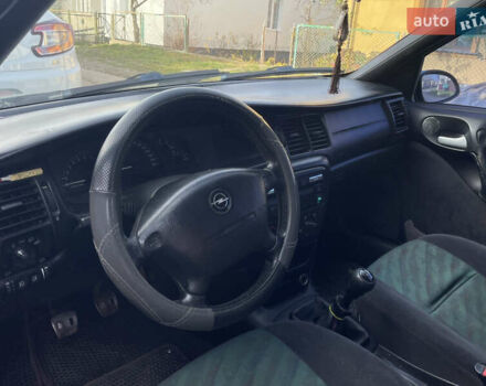 Зелений Опель Вектра, об'ємом двигуна 2 л та пробігом 350 тис. км за 1450 $, фото 5 на Automoto.ua