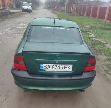 Зеленый Опель Вектра, объемом двигателя 2 л и пробегом 246 тыс. км за 2000 $, фото 5 на Automoto.ua
