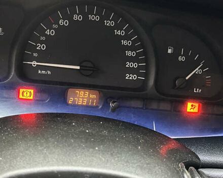 Зеленый Опель Вектра, объемом двигателя 1.6 л и пробегом 273 тыс. км за 2800 $, фото 4 на Automoto.ua