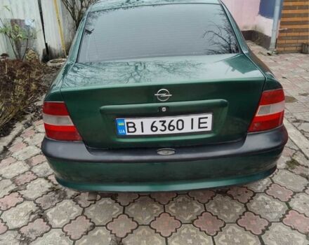 Зеленый Опель Вектра, объемом двигателя 1.6 л и пробегом 300 тыс. км за 2450 $, фото 3 на Automoto.ua