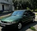 Зелений Опель Вектра, об'ємом двигуна 1.6 л та пробігом 240 тис. км за 1650 $, фото 1 на Automoto.ua