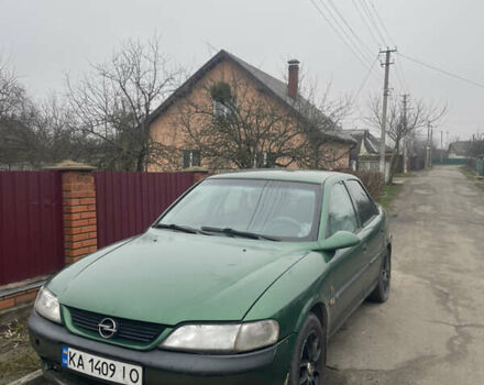 Зелений Опель Вектра, об'ємом двигуна 1.6 л та пробігом 200 тис. км за 1350 $, фото 1 на Automoto.ua