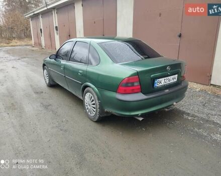Зеленый Опель Вектра, объемом двигателя 2 л и пробегом 85 тыс. км за 2600 $, фото 3 на Automoto.ua