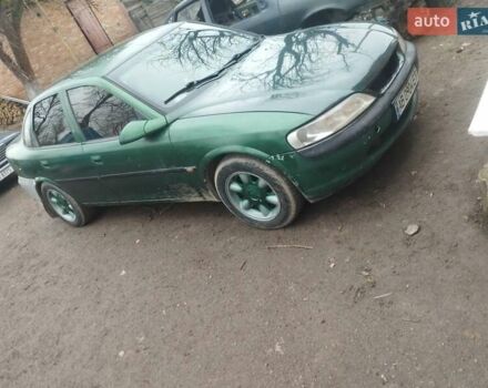 Зеленый Опель Вектра, объемом двигателя 2 л и пробегом 436 тыс. км за 1600 $, фото 11 на Automoto.ua