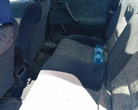 Зеленый Опель Вектра, объемом двигателя 1 л и пробегом 1000 тыс. км за 2200 $, фото 4 на Automoto.ua