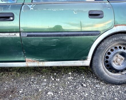 Зеленый Опель Вектра, объемом двигателя 1.8 л и пробегом 344 тыс. км за 1650 $, фото 14 на Automoto.ua