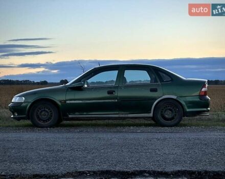 Зеленый Опель Вектра, объемом двигателя 1.8 л и пробегом 344 тыс. км за 1650 $, фото 6 на Automoto.ua