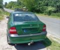 Зеленый Опель Вектра, объемом двигателя 1 л и пробегом 1000 тыс. км за 2400 $, фото 2 на Automoto.ua