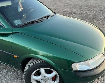 Зеленый Опель Вектра, объемом двигателя 1.8 л и пробегом 340 тыс. км за 2700 $, фото 7 на Automoto.ua