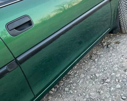 Зеленый Опель Вектра, объемом двигателя 1.8 л и пробегом 340 тыс. км за 2700 $, фото 5 на Automoto.ua