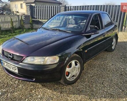 Зеленый Опель Вектра, объемом двигателя 1.8 л и пробегом 251 тыс. км за 2250 $, фото 5 на Automoto.ua
