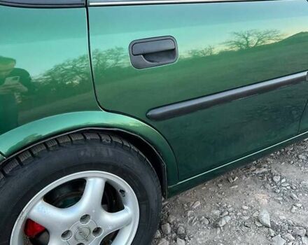 Зеленый Опель Вектра, объемом двигателя 1.8 л и пробегом 340 тыс. км за 2700 $, фото 3 на Automoto.ua