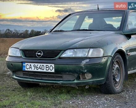 Зеленый Опель Вектра, объемом двигателя 1.8 л и пробегом 344 тыс. км за 1650 $, фото 7 на Automoto.ua