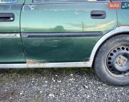 Зеленый Опель Вектра, объемом двигателя 1.8 л и пробегом 344 тыс. км за 1650 $, фото 16 на Automoto.ua