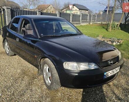 Зеленый Опель Вектра, объемом двигателя 1.8 л и пробегом 251 тыс. км за 2250 $, фото 2 на Automoto.ua