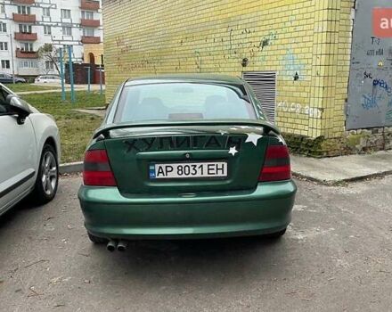Зеленый Опель Вектра, объемом двигателя 2.5 л и пробегом 365 тыс. км за 2650 $, фото 1 на Automoto.ua