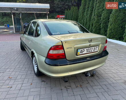 Зеленый Опель Вектра, объемом двигателя 1.6 л и пробегом 368 тыс. км за 1400 $, фото 2 на Automoto.ua