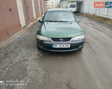 Зеленый Опель Вектра, объемом двигателя 2 л и пробегом 85 тыс. км за 2600 $, фото 6 на Automoto.ua
