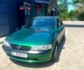 Зелений Опель Вектра, об'ємом двигуна 1.6 л та пробігом 300 тис. км за 2800 $, фото 1 на Automoto.ua