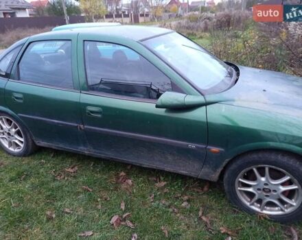 Зеленый Опель Вектра, объемом двигателя 1.8 л и пробегом 319 тыс. км за 1000 $, фото 15 на Automoto.ua