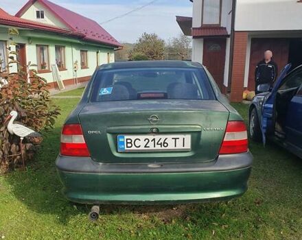 Зеленый Опель Вектра, объемом двигателя 1.6 л и пробегом 354 тыс. км за 1350 $, фото 9 на Automoto.ua