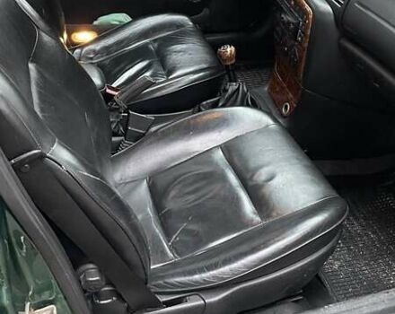 Зеленый Опель Вектра, объемом двигателя 2.5 л и пробегом 365 тыс. км за 2650 $, фото 10 на Automoto.ua