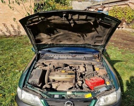 Опель Вектра 1997 у Недригайлове на Automoto.ua Зелений Опель Вектра, об'ємом двигуна 1.8 л та пробігом 195 тис. км за 2150 $, фото 9 на Automoto.ua
