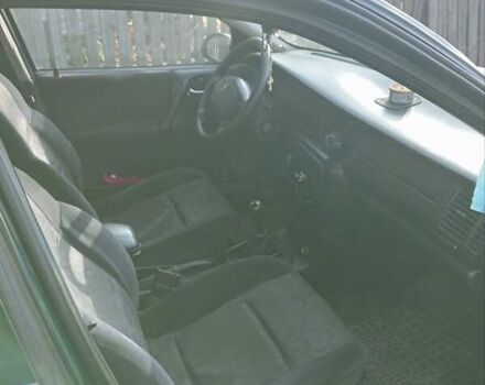 Зеленый Опель Вектра, объемом двигателя 2 л и пробегом 350 тыс. км за 1900 $, фото 4 на Automoto.ua