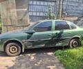 Зеленый Опель Вектра, объемом двигателя 1.8 л и пробегом 430 тыс. км за 1500 $, фото 3 на Automoto.ua