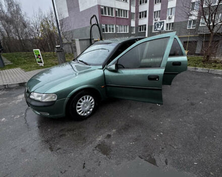 Зелений Опель Вектра, об'ємом двигуна 1.8 л та пробігом 356 тис. км за 2600 $, фото 11 на Automoto.ua