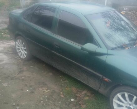 Зеленый Опель Вектра, объемом двигателя 1.6 л и пробегом 290 тыс. км за 1309 $, фото 1 на Automoto.ua