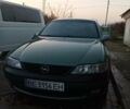 Зеленый Опель Вектра, объемом двигателя 1.6 л и пробегом 303 тыс. км за 2400 $, фото 6 на Automoto.ua