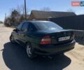 Зелений Опель Вектра, об'ємом двигуна 1.6 л та пробігом 258 тис. км за 2450 $, фото 1 на Automoto.ua