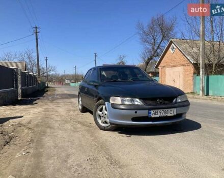 Зеленый Опель Вектра, объемом двигателя 1.6 л и пробегом 258 тыс. км за 1650 $, фото 8 на Automoto.ua