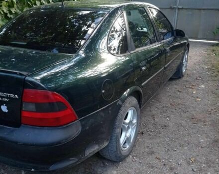 Зелений Опель Вектра, об'ємом двигуна 1.8 л та пробігом 319 тис. км за 1500 $, фото 16 на Automoto.ua