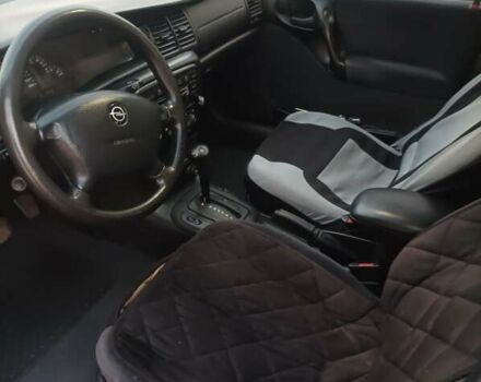 Зеленый Опель Вектра, объемом двигателя 1.6 л и пробегом 303 тыс. км за 2400 $, фото 1 на Automoto.ua