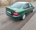 Зеленый Опель Вектра, объемом двигателя 1.8 л и пробегом 75 тыс. км за 2000 $, фото 7 на Automoto.ua