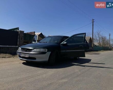 Зеленый Опель Вектра, объемом двигателя 1.6 л и пробегом 258 тыс. км за 1650 $, фото 3 на Automoto.ua