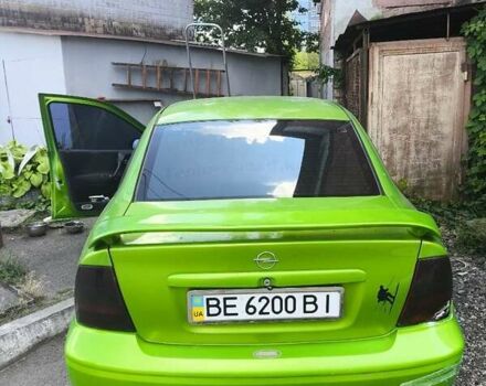 Зелений Опель Вектра, об'ємом двигуна 2.5 л та пробігом 270 тис. км за 2300 $, фото 3 на Automoto.ua
