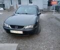 Зеленый Опель Вектра, объемом двигателя 2 л и пробегом 400 тыс. км за 2100 $, фото 1 на Automoto.ua