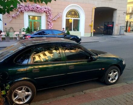 Зеленый Опель Вектра, объемом двигателя 1.8 л и пробегом 187 тыс. км за 2300 $, фото 1 на Automoto.ua