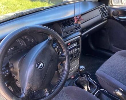 Зеленый Опель Вектра, объемом двигателя 1.6 л и пробегом 404 тыс. км за 2400 $, фото 10 на Automoto.ua