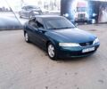 Зелений Опель Вектра, об'ємом двигуна 1.6 л та пробігом 244 тис. км за 1500 $, фото 1 на Automoto.ua