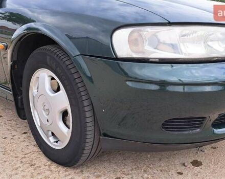 Опель Вектра 1999 в Южноукраинске на Automoto.ua Зеленый Опель Вектра, объемом двигателя 2 л и пробегом 313 тыс. км за 3300 $, фото 5 на Automoto.ua