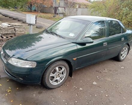 Опель Вектра 1999 в Краматорске на Automoto.ua Зеленый Опель Вектра, объемом двигателя 1.8 л и пробегом 200 тыс. км за 2071 $, фото 4 на Automoto.ua