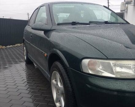 Зеленый Опель Вектра, объемом двигателя 2.2 л и пробегом 237 тыс. км за 2999 $, фото 4 на Automoto.ua