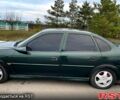 Зеленый Опель Вектра, объемом двигателя 18 л и пробегом 409 тыс. км за 2200 $, фото 5 на Automoto.ua