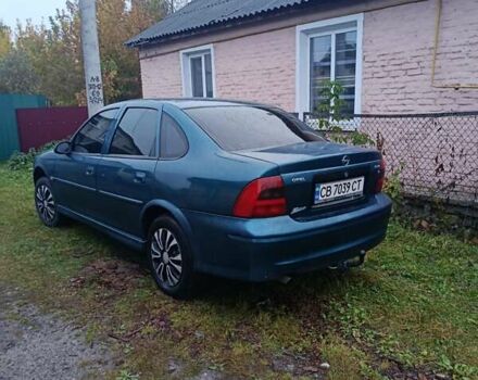 Зелений Опель Вектра, об'ємом двигуна 1.8 л та пробігом 285 тис. км за 2800 $, фото 2 на Automoto.ua