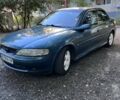 Зеленый Опель Вектра, объемом двигателя 2 л и пробегом 430 тыс. км за 2800 $, фото 3 на Automoto.ua
