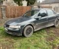 Зеленый Опель Вектра, объемом двигателя 2.2 л и пробегом 200 тыс. км за 594 $, фото 2 на Automoto.ua